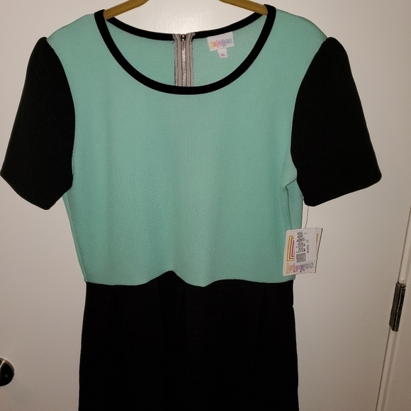 xl NWT Lularoe Amelia dress - Picture 2 of 6